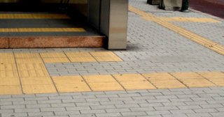 Тактильная плитка ПВХ в Красном Сулине - купить от 714 руб. в ТротуарнаяПлитка
