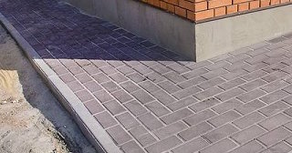 Укладка плитки на отмостку: Цена от 816 руб. в Красном Сулине от ТротуарнаяПлитка