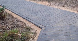 Укладка тротуарной плитки на основание в Красном Сулине в октябре