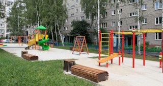 Благоустройство детской площадки во дворе от 1939 руб. в Красном Сулине